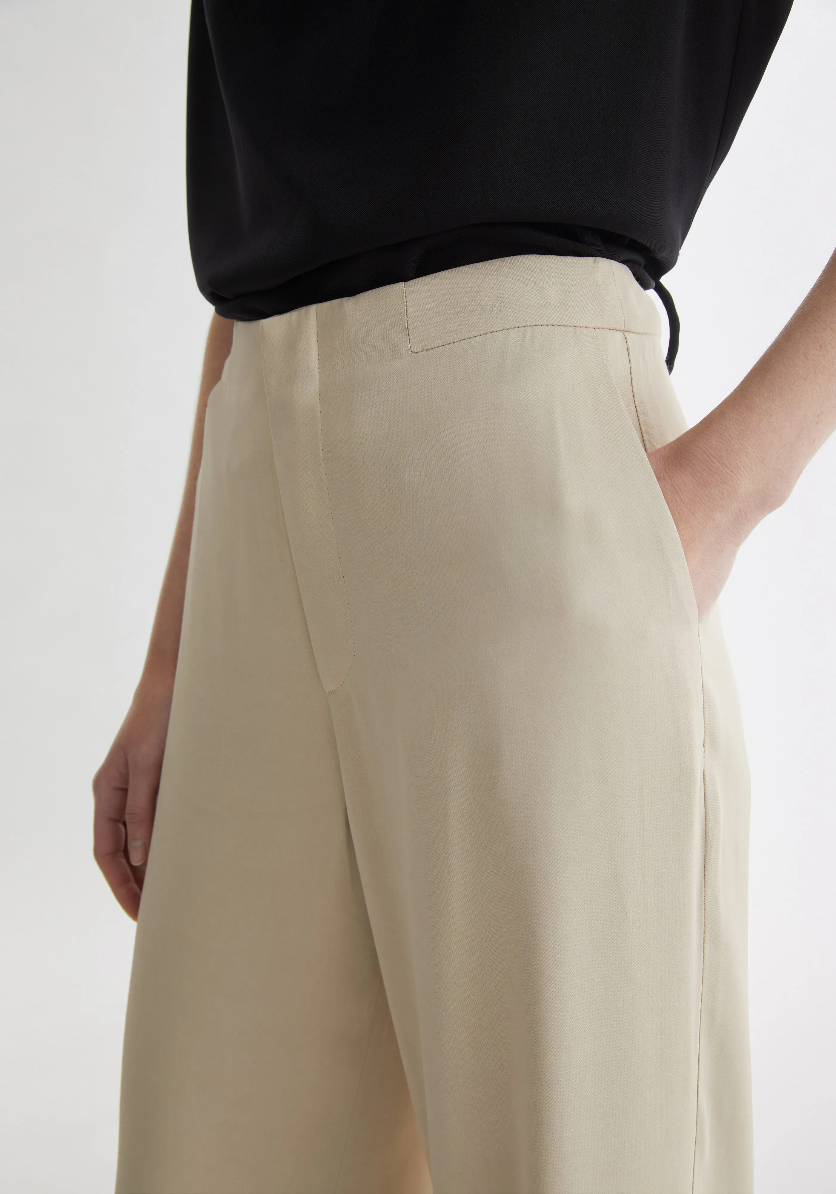 VINCENT sold by AERON product image thumbnail 2