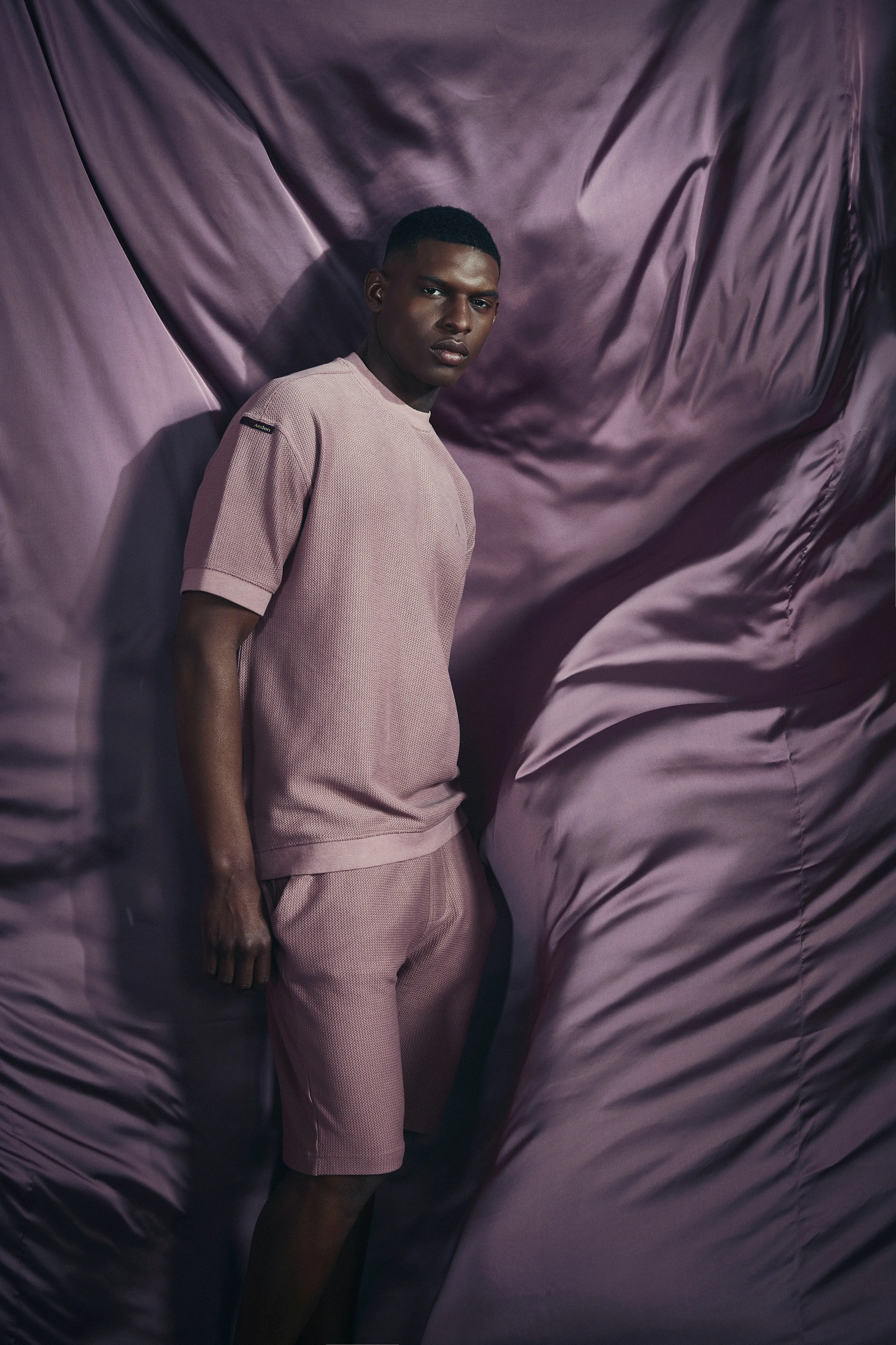 HARRIS | Dark pink sold by Aeden Official product image thumbnail 4