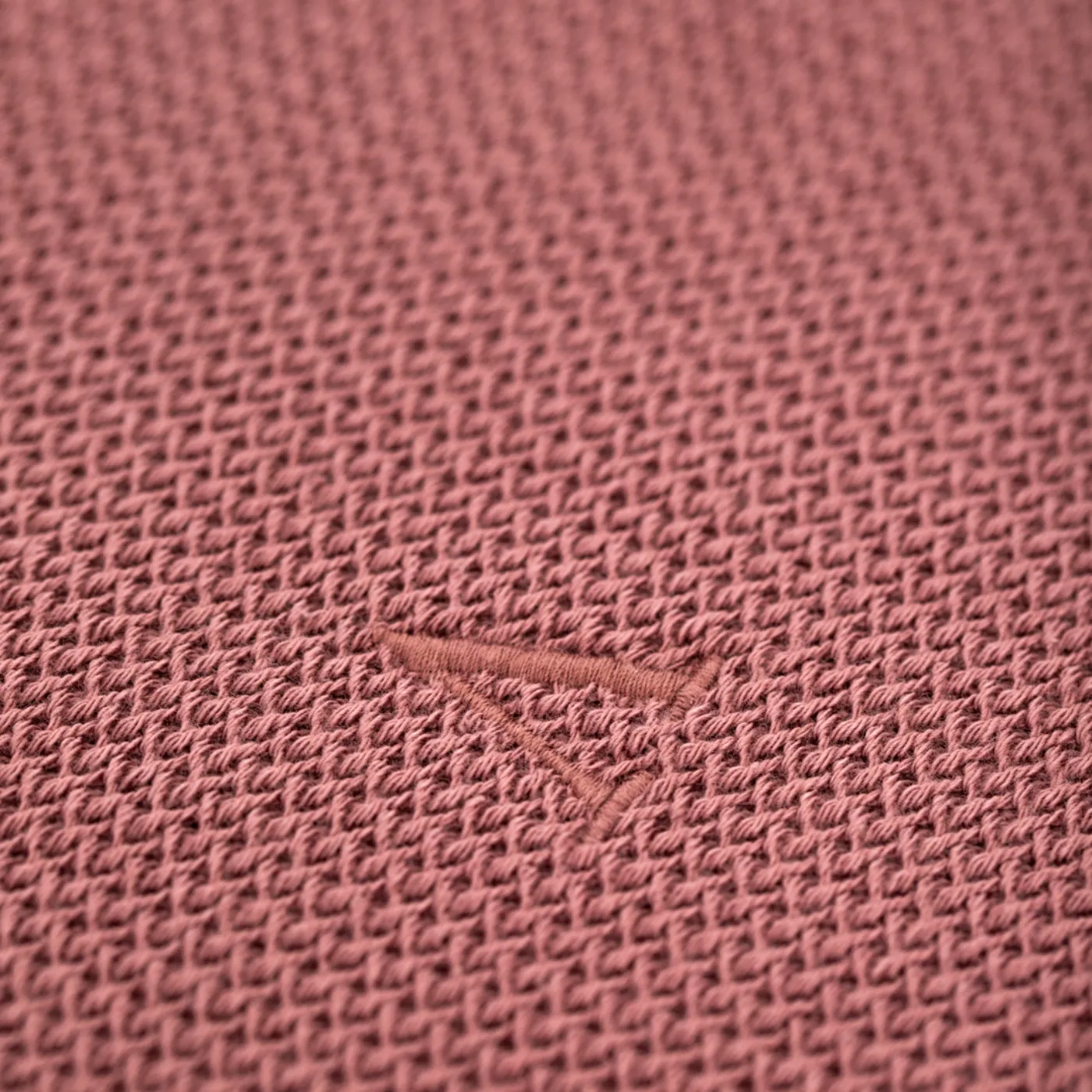 HARRIS | Dark pink sold by Aeden Official product image thumbnail 3