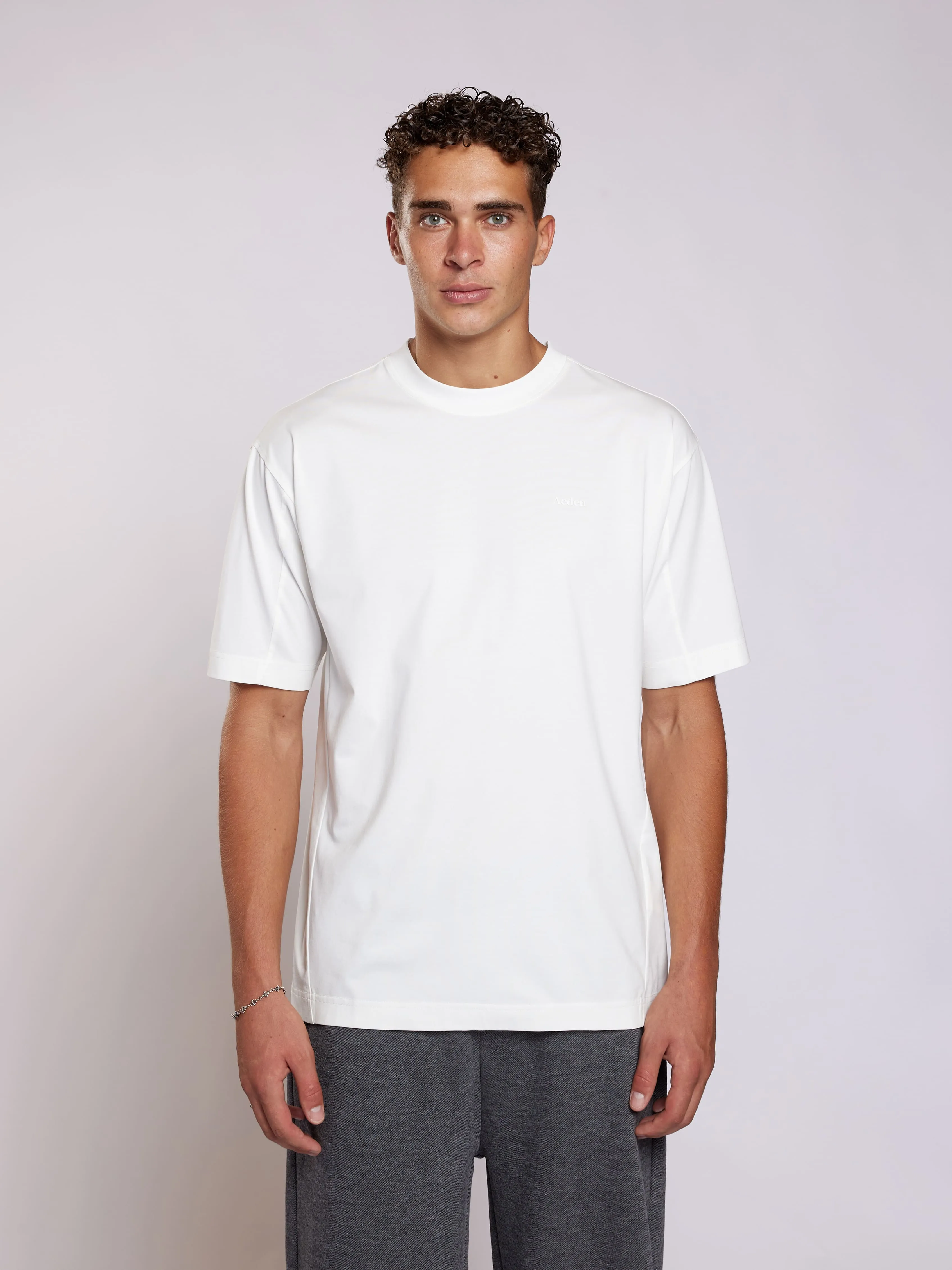Foreo Tee | Off-white sold by Aeden Official