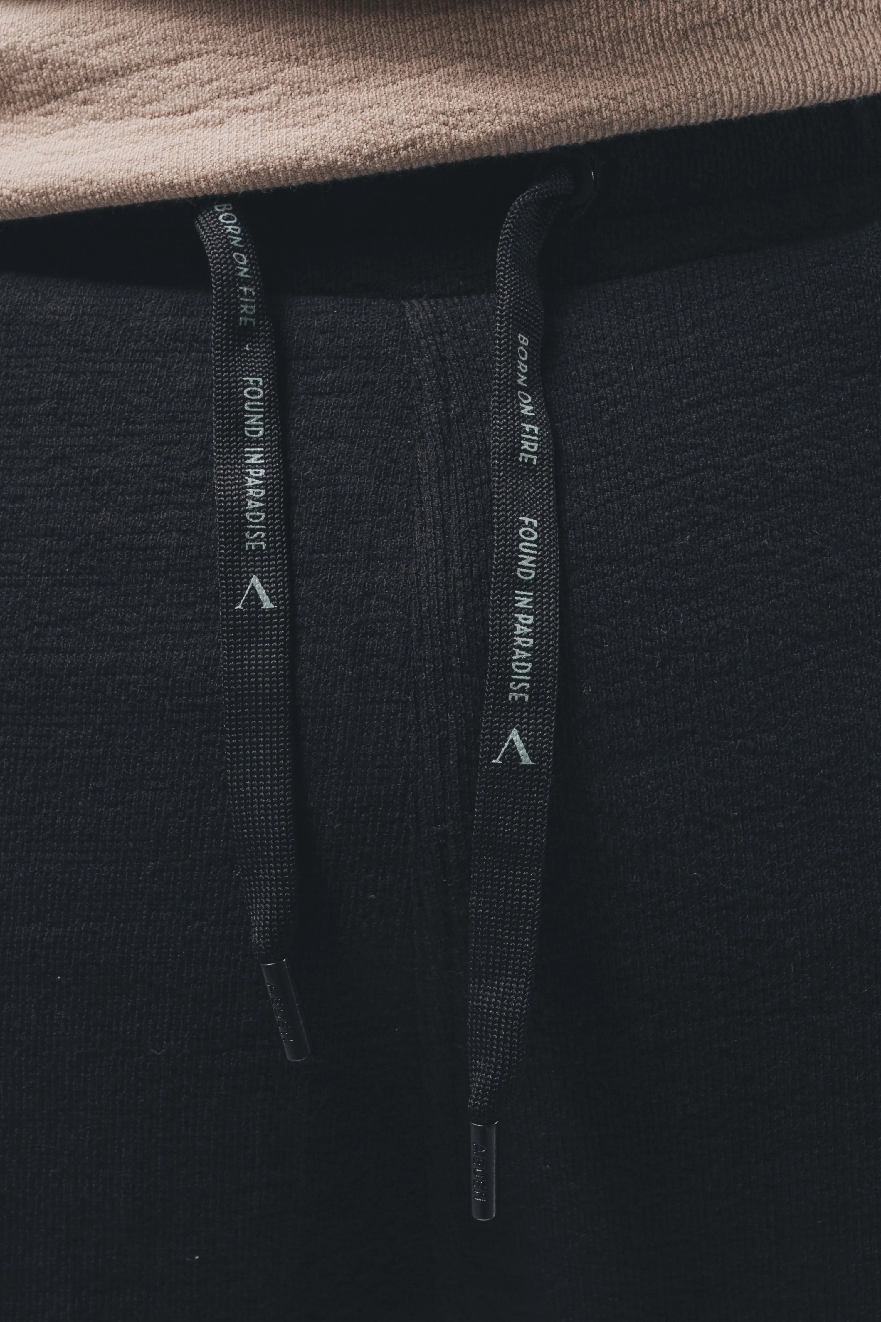 JIMMY | Black sold by Aeden Official product image thumbnail 4