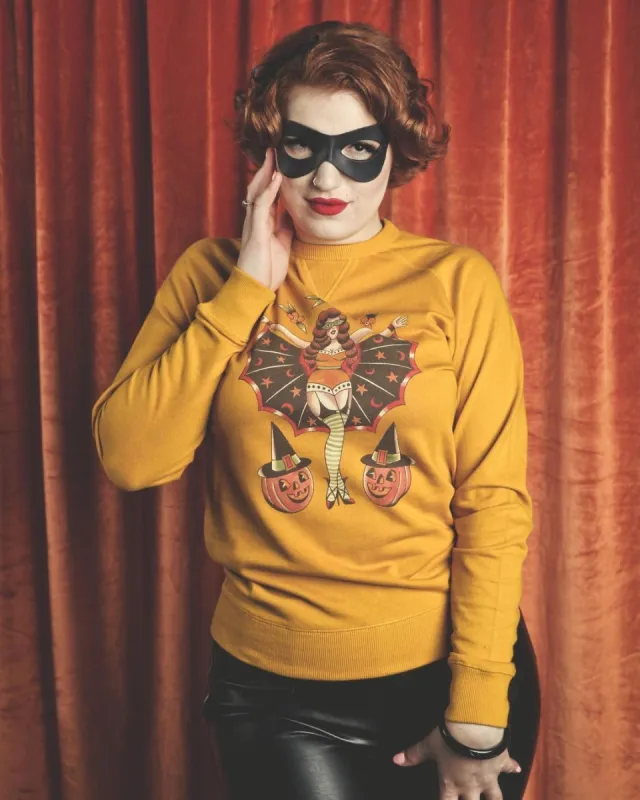 Hoodie The Stars Thief (Précommande) sold by Vintage Romance