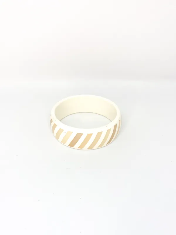 Bracelet vintage Abelina sold by Vintage Romance