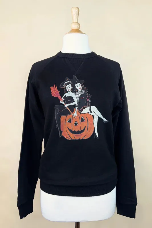 Hoodie Witch Sisters (Précommande) sold by Vintage Romance