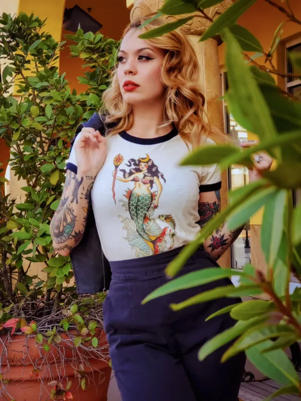 Queen of the seven seas sold by Vintage Romance