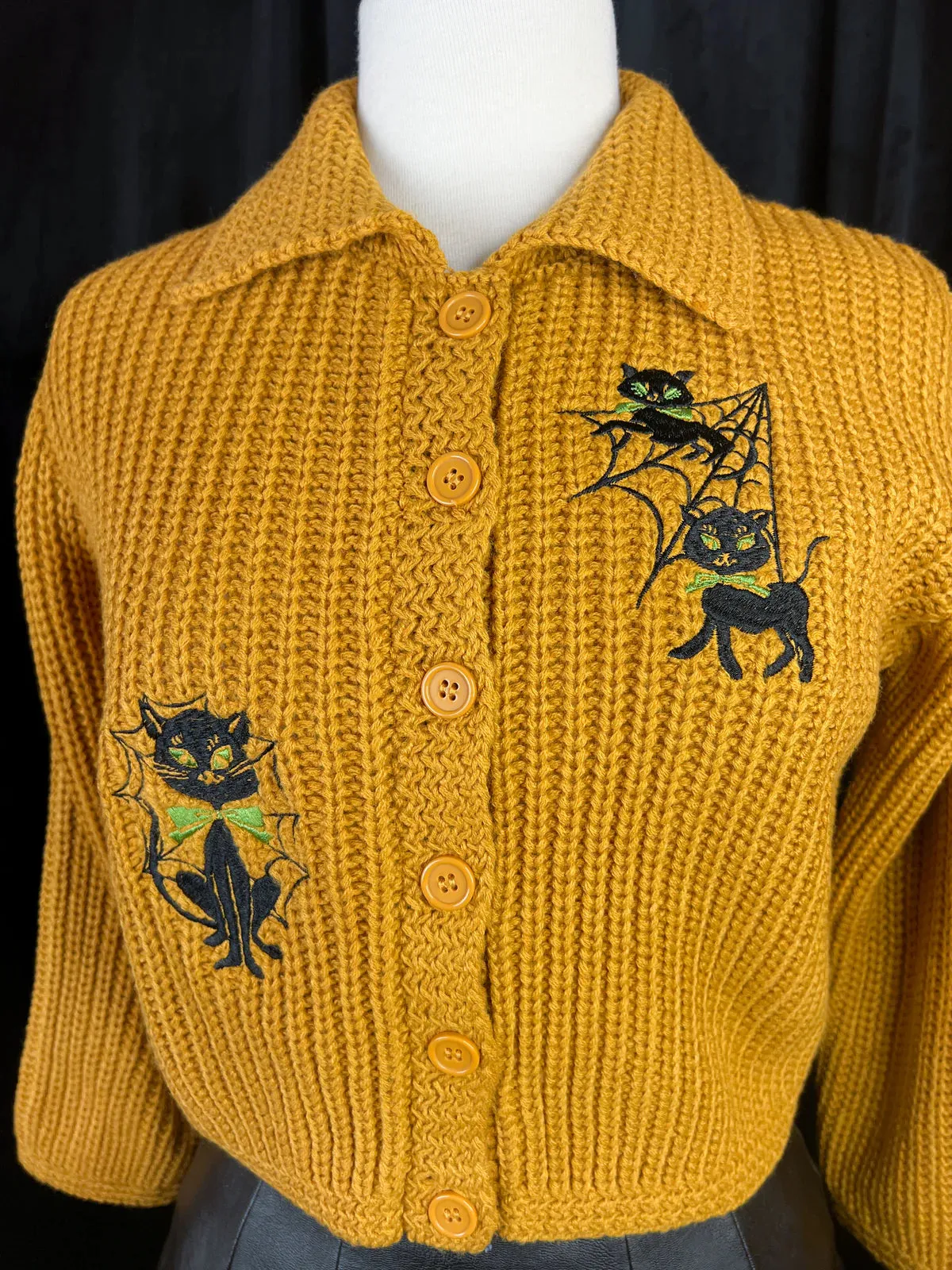 Veste Meow trap (précommande) sold by Vintage Romance product image thumbnail 2