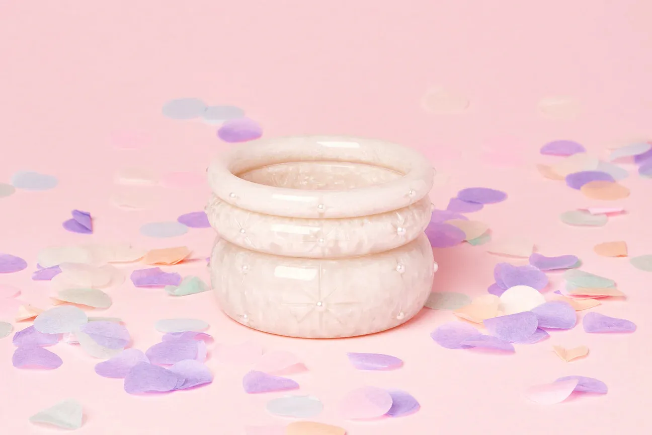 Bracelet large frosted pearls sold by Vintage Romance product image thumbnail 2