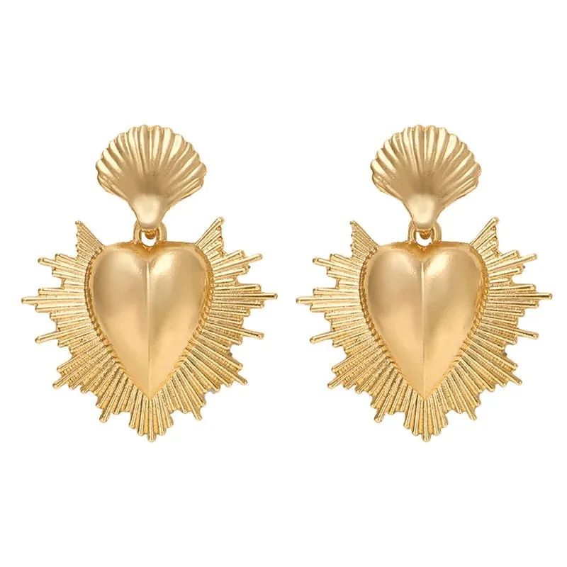 Boucles d’oreilles coeur glam sold by Vintage Romance