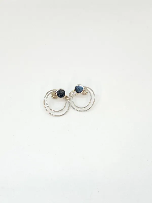 Boucles d’oreilles vintage Andria sold by Vintage Romance
