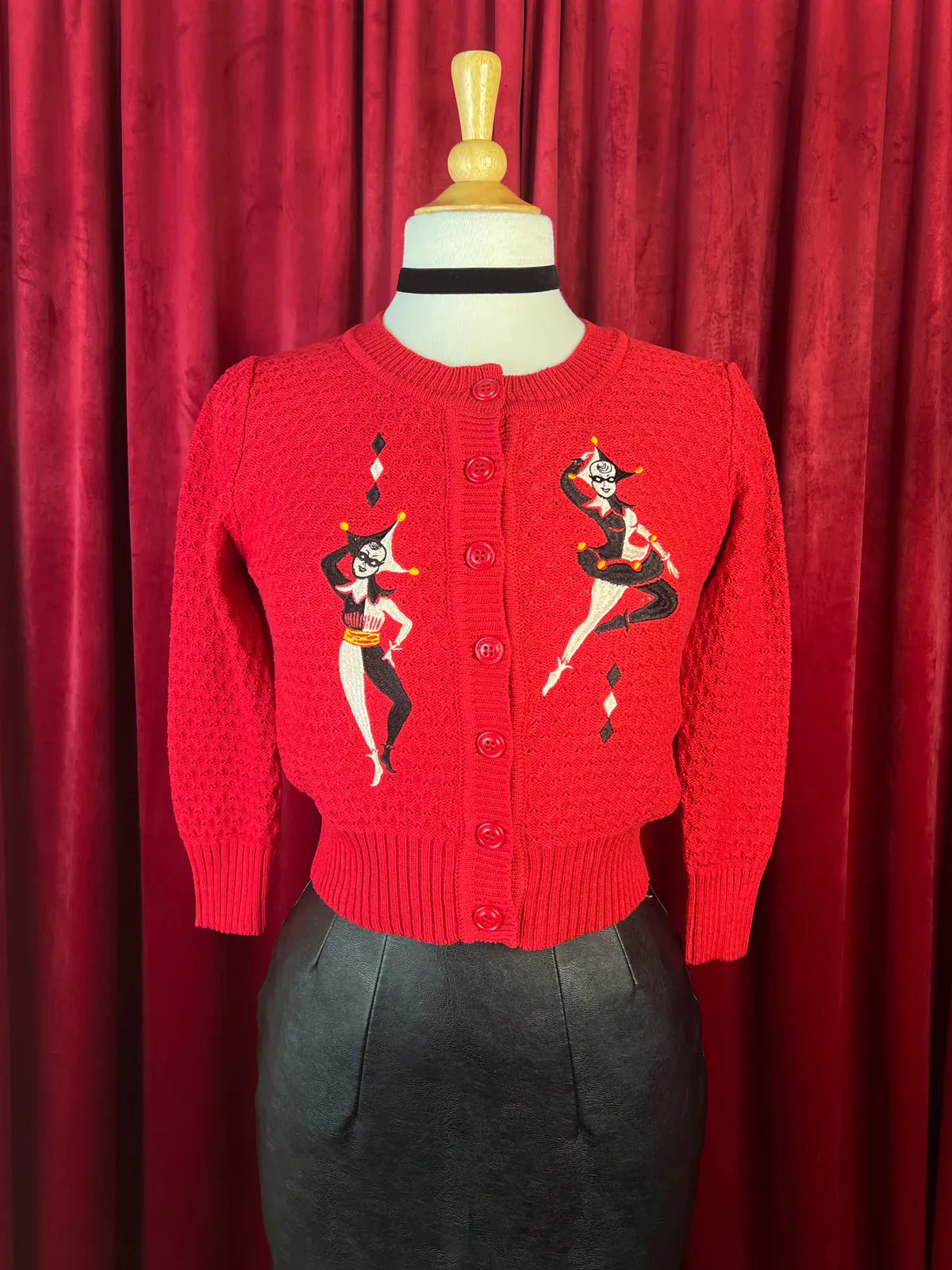 Cardigan Harlequin reverie - rouge (précommande) sold by Vintage Romance product image thumbnail 2