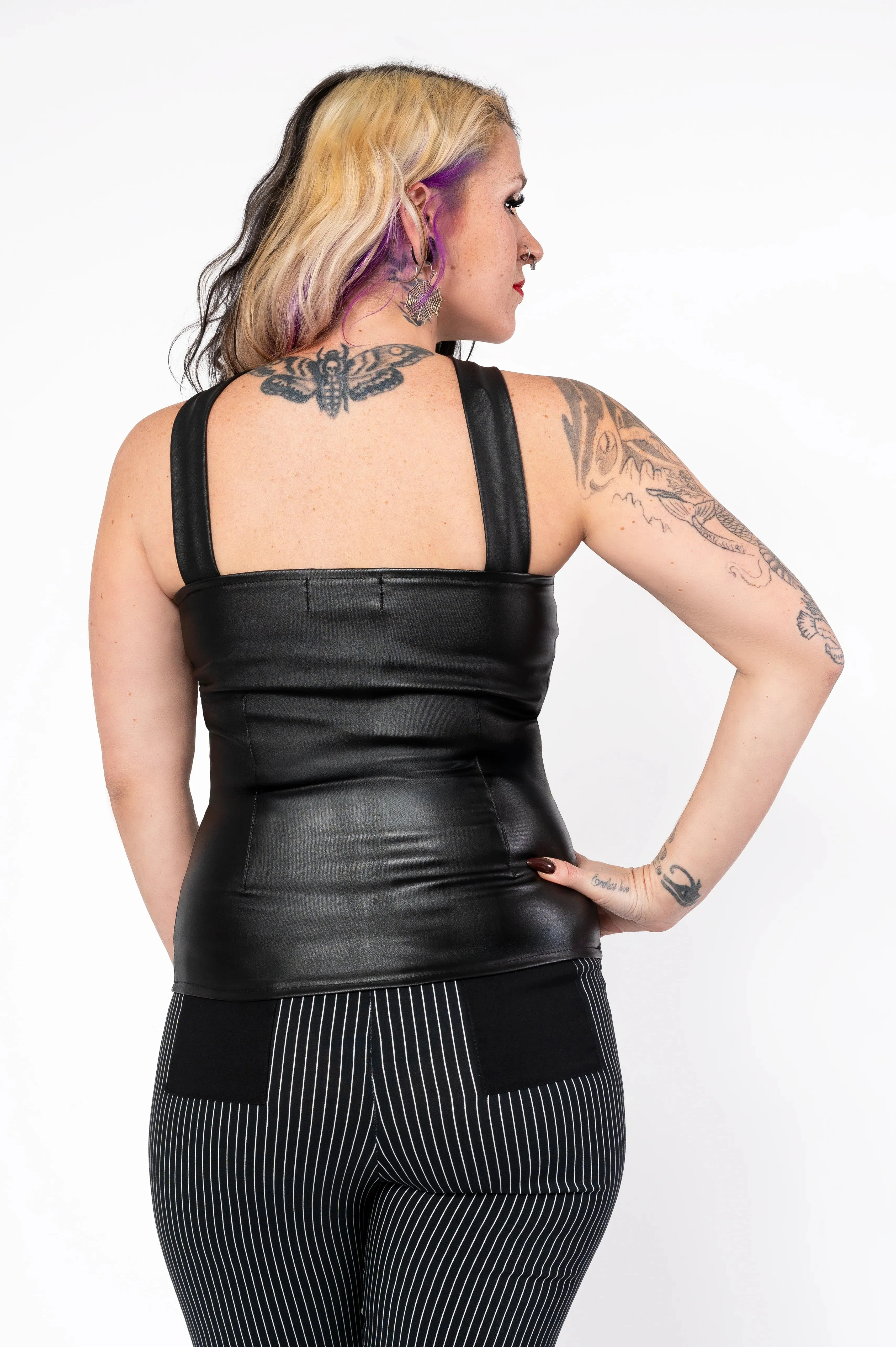 Camisole vavavoom - cuir vegan sold by Vintage Romance product image thumbnail 2