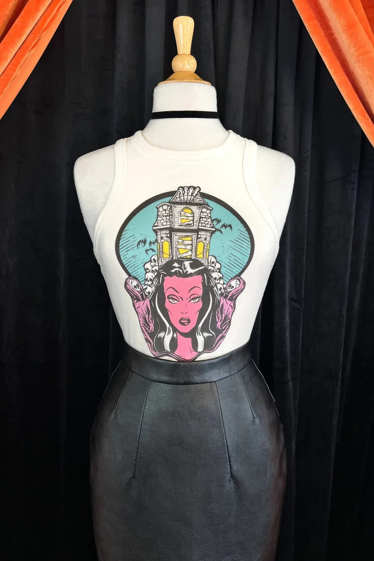 Camisole midnight manor (précommande) sold by Vintage Romance