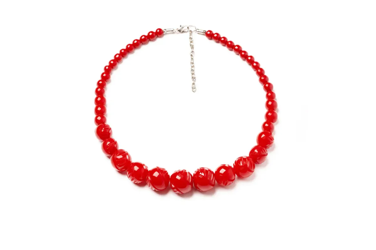 Collier rouge sold by Vintage Romance