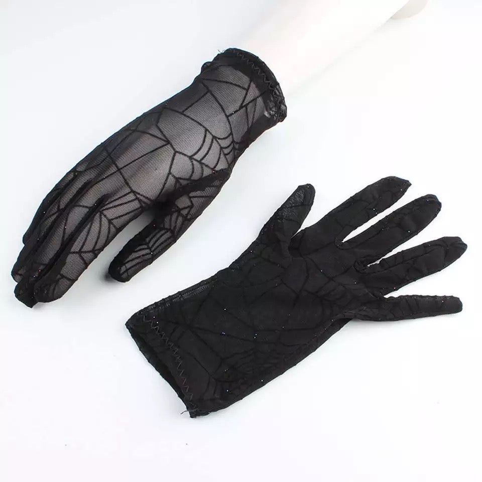 Gants Morticia sold by Vintage Romance