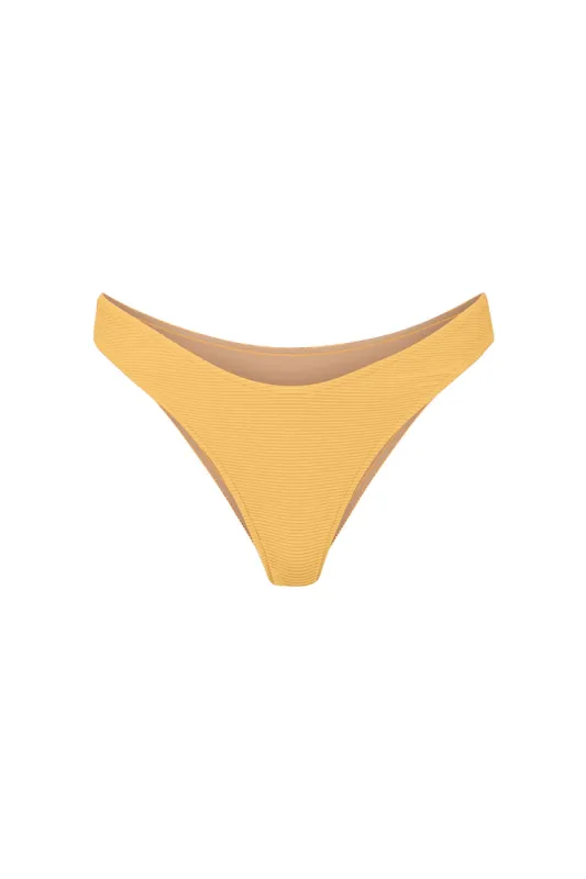 Signature Curve Brief - Mango sold by Zulu and Zephyr
