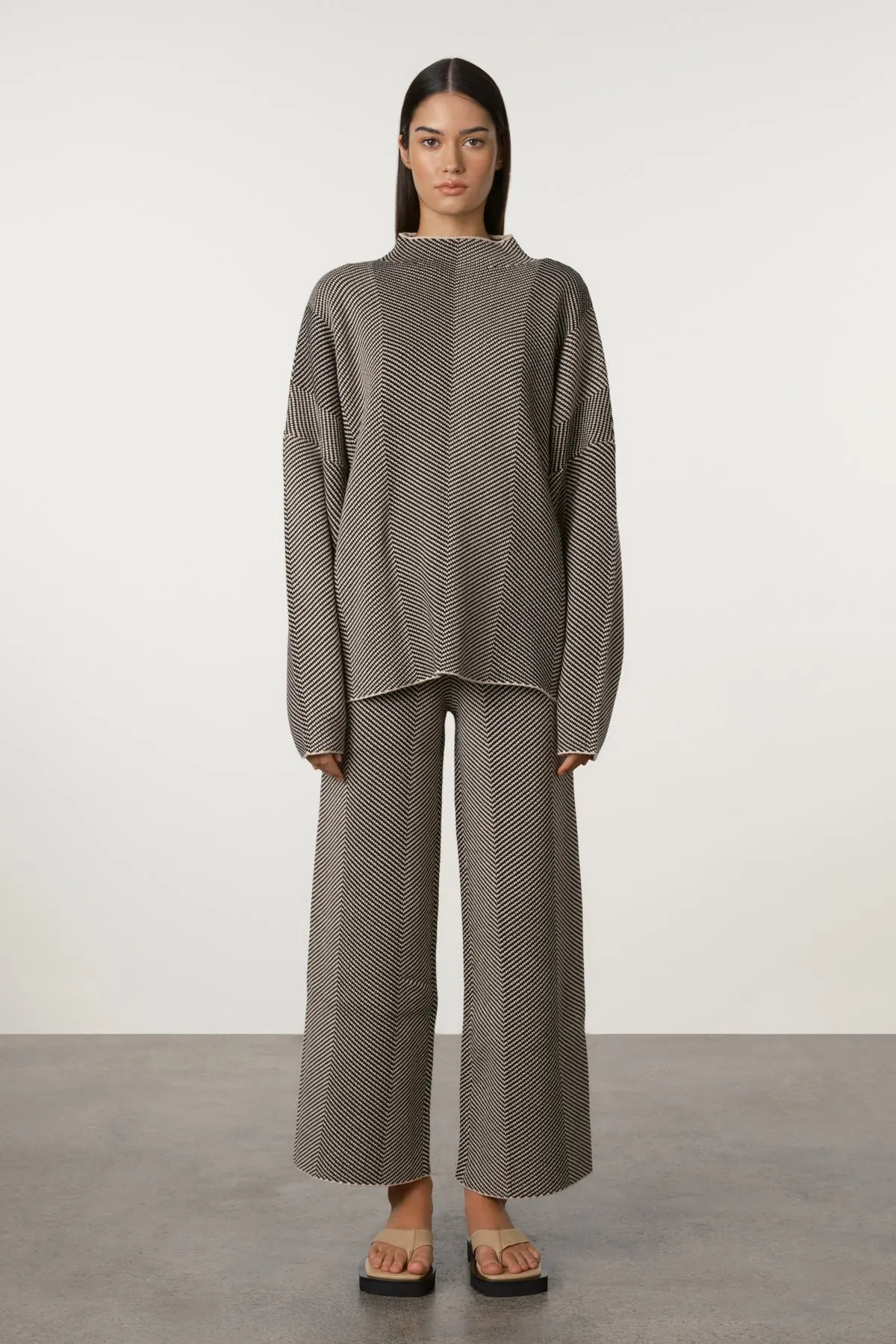 Black Herringbone Knit Pant sold by Zulu and Zephyr product image thumbnail 4