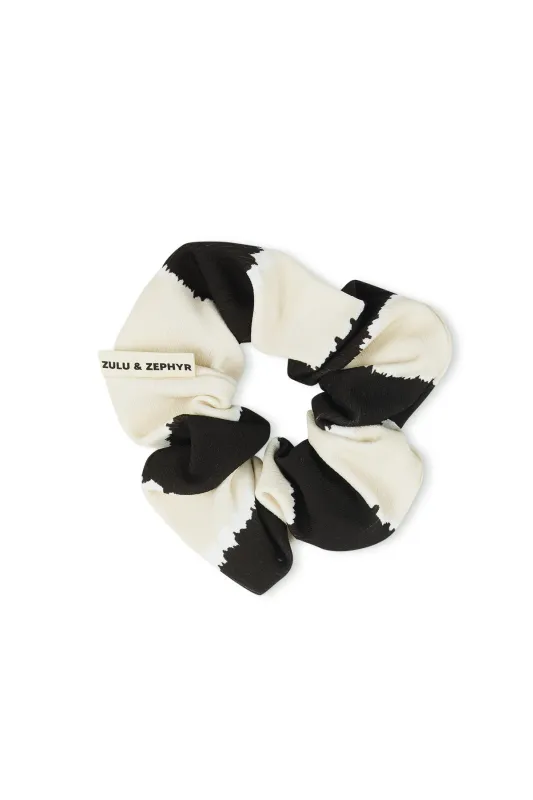 Scrunchie - Tie Dye made by Zulu and Zephyr