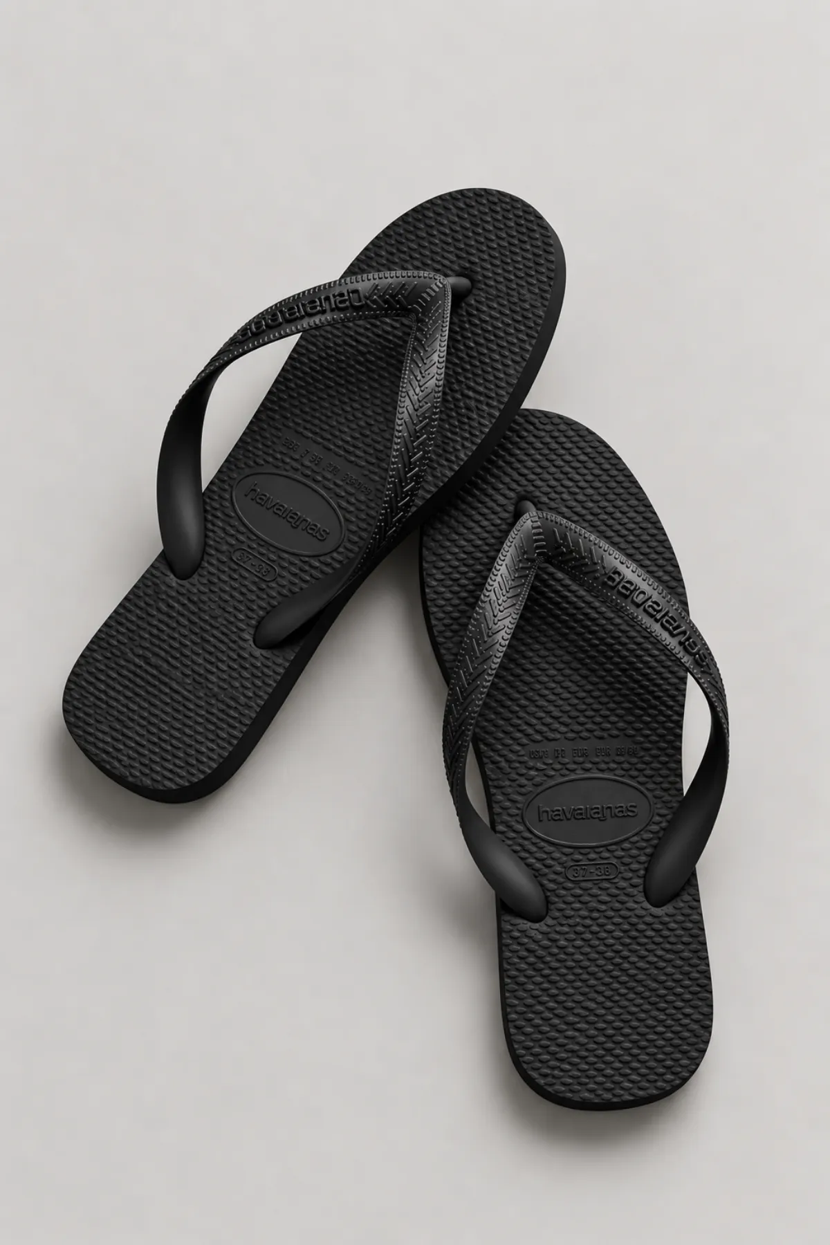 Havaianas Top Thong - Black sold by Zulu and Zephyr
