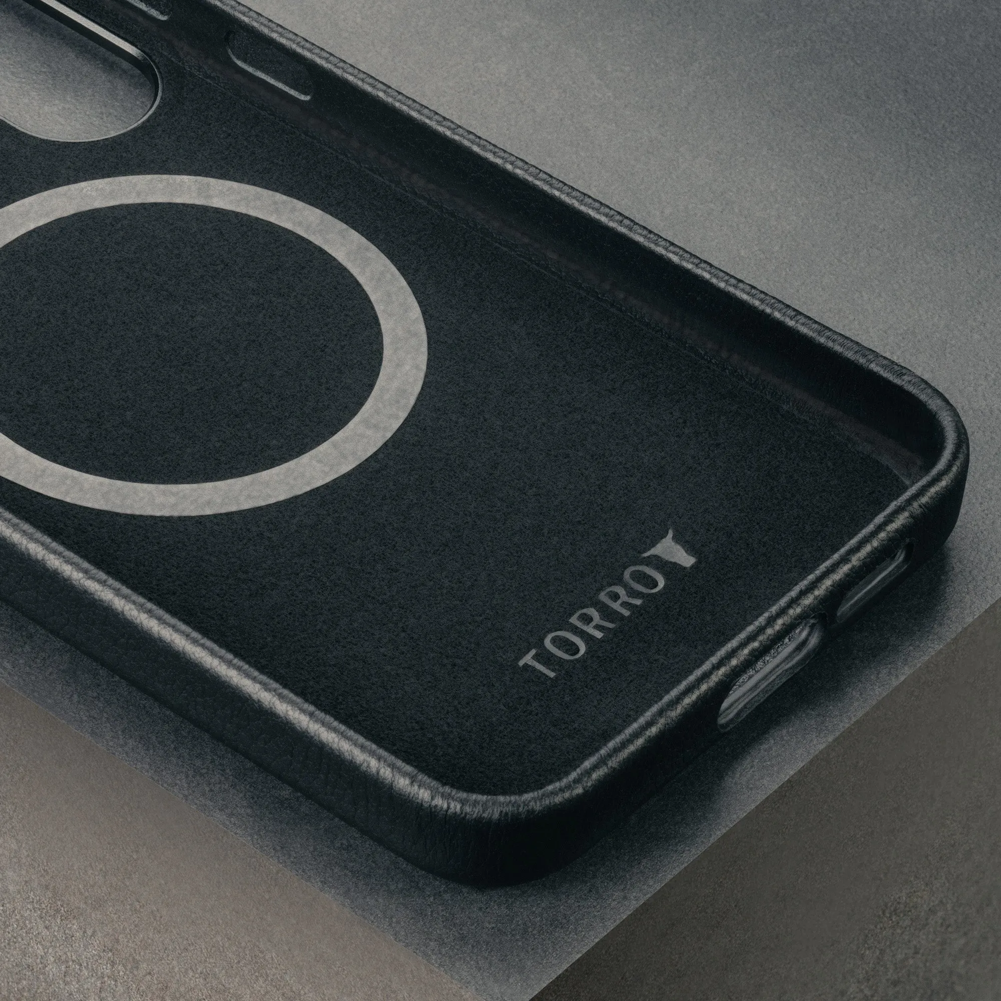 Galaxy S25+ Leather Bumper Case (Qi2/MagSafe Charging Compatible) sold by Torro product image thumbnail 5