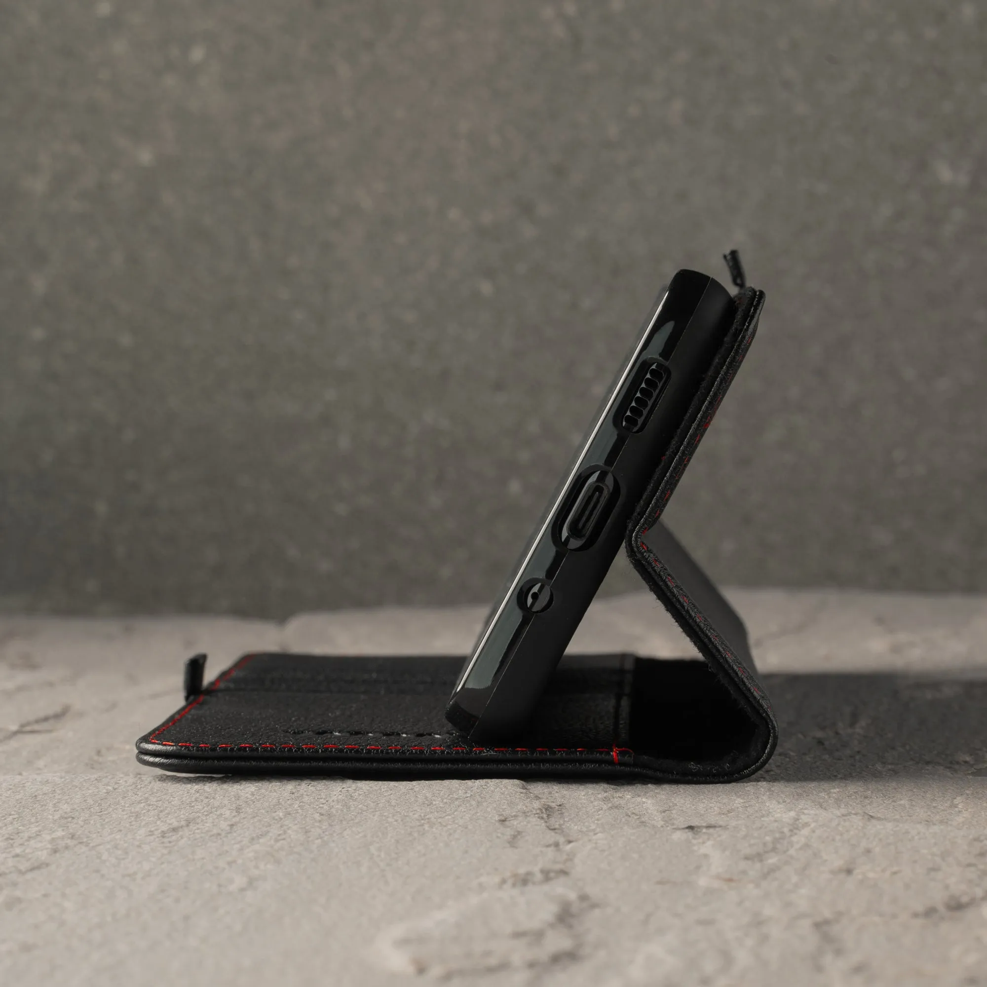 Galaxy S20 FE / S20 FE 5G Leather Case (with stand function) sold by Torro product image thumbnail 3