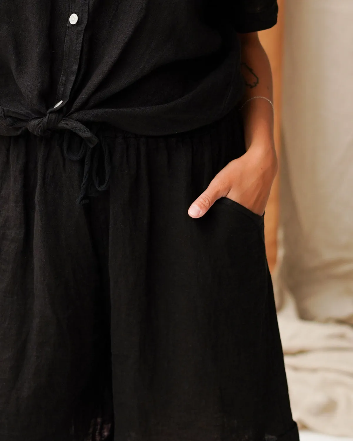 Bermuda con Elastico e Coulisse in 100% Lino – Saviola sold by Hope Fashion product image thumbnail 2