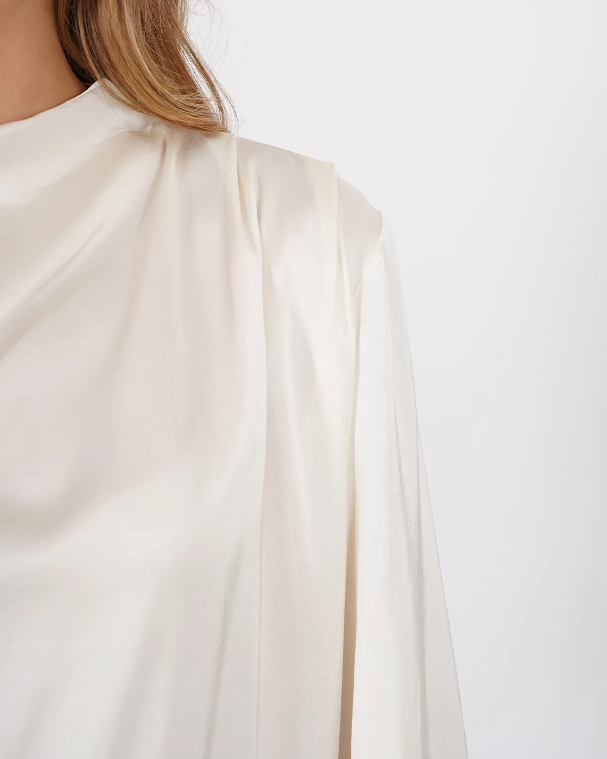 Blusa collo a gronda in raso - Scricciolo sold by Hope Fashion product image thumbnail 4