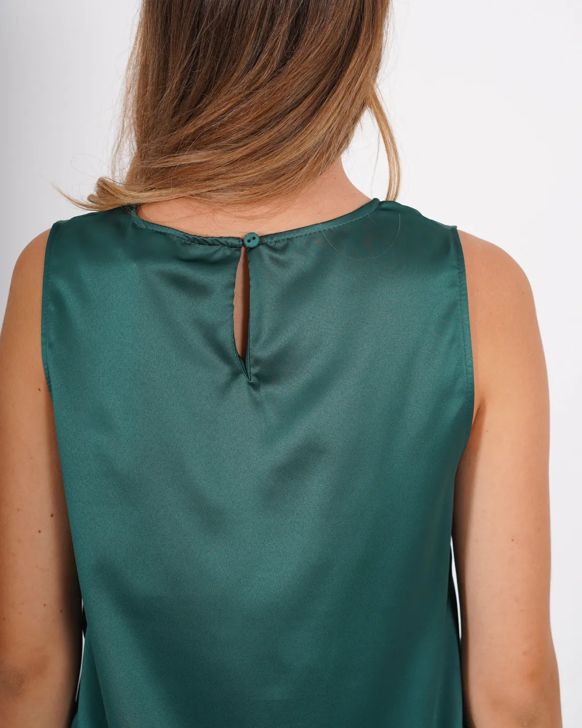 Coordinato in raso fluido blusa smanicata e pantaloni con cintura - Caruso sold by Hope Fashion product image thumbnail 5