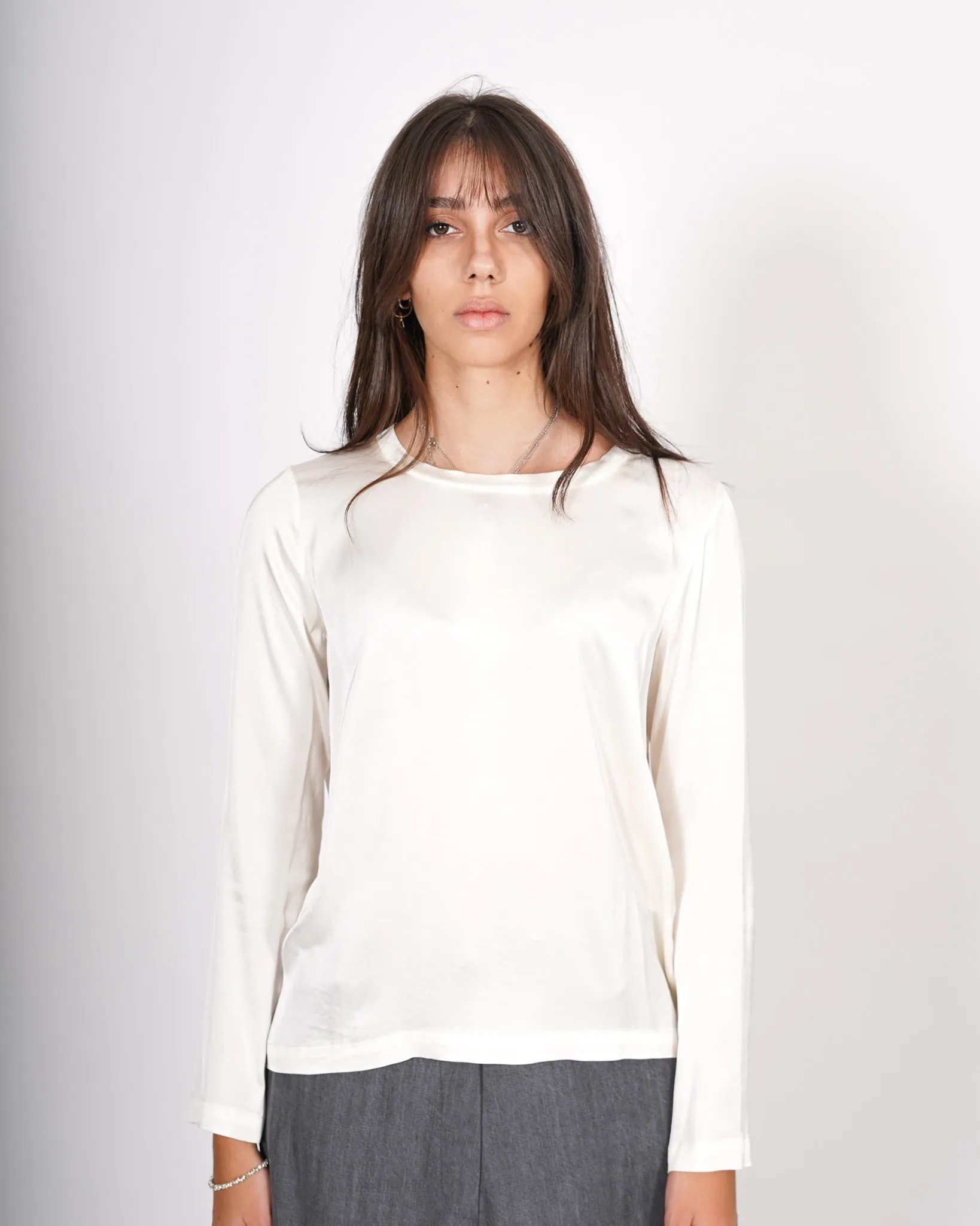 Blusa girocollo regular fit in raso - Verzellino sold by Hope Fashion product image thumbnail 5