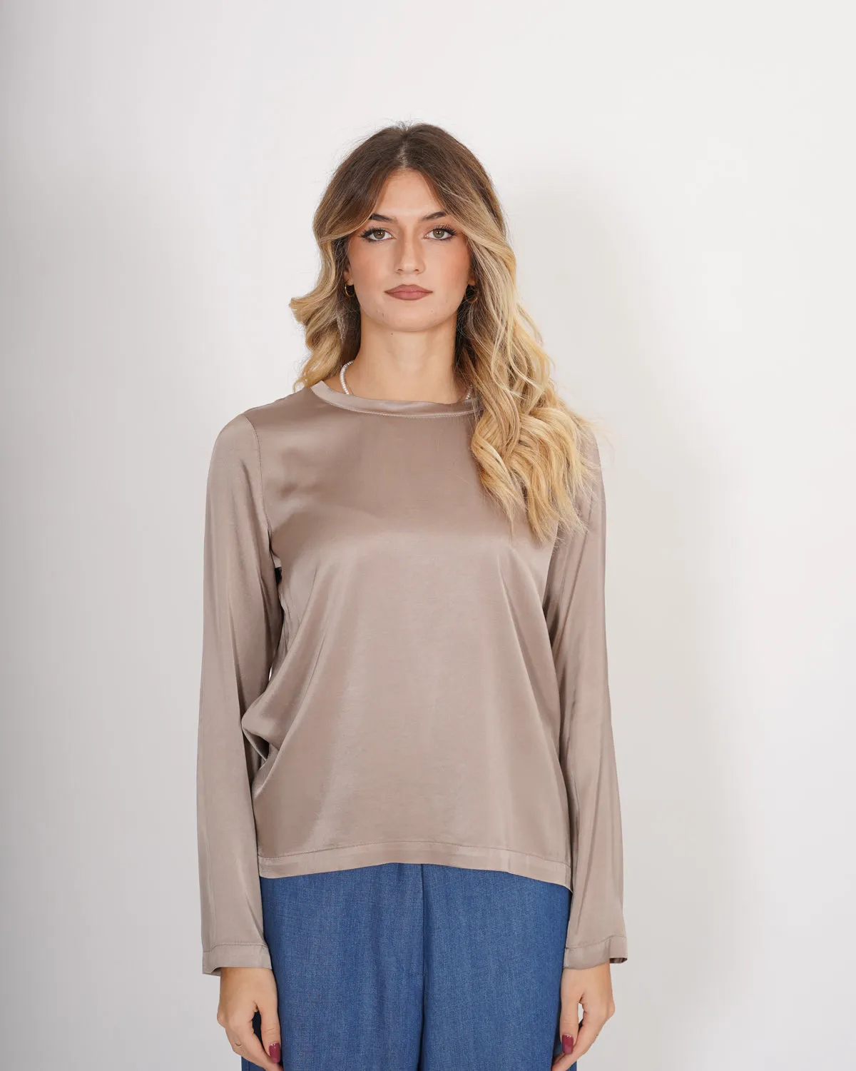 Blusa girocollo regular fit in raso - Verzellino sold by Hope Fashion