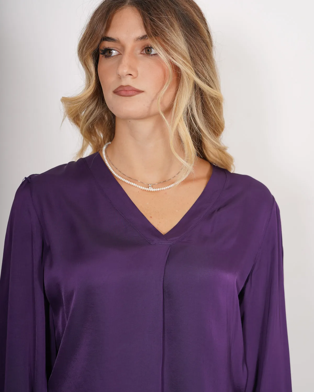 Blusa scollo a v manica lunga in raso - Sparviero sold by Hope Fashion product image thumbnail 4