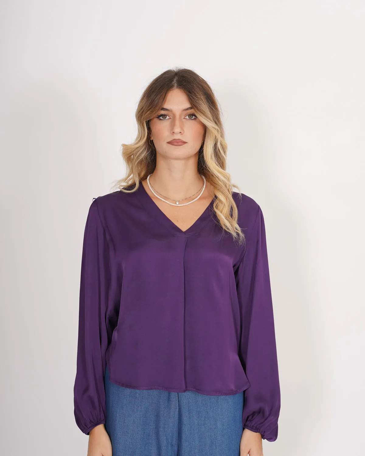 Blusa scollo a v manica lunga in raso - Sparviero sold by Hope Fashion