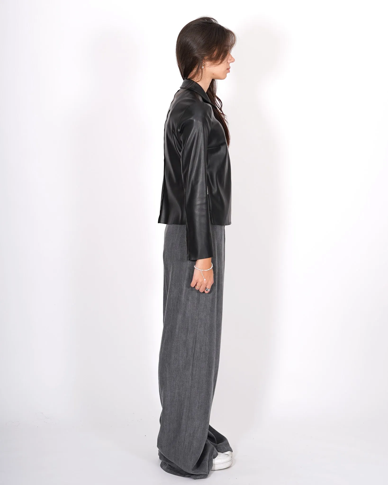 Chiodo corto in eco pelle con chiusura laterale e tasche - Treviso sold by Hope Fashion product image thumbnail 3