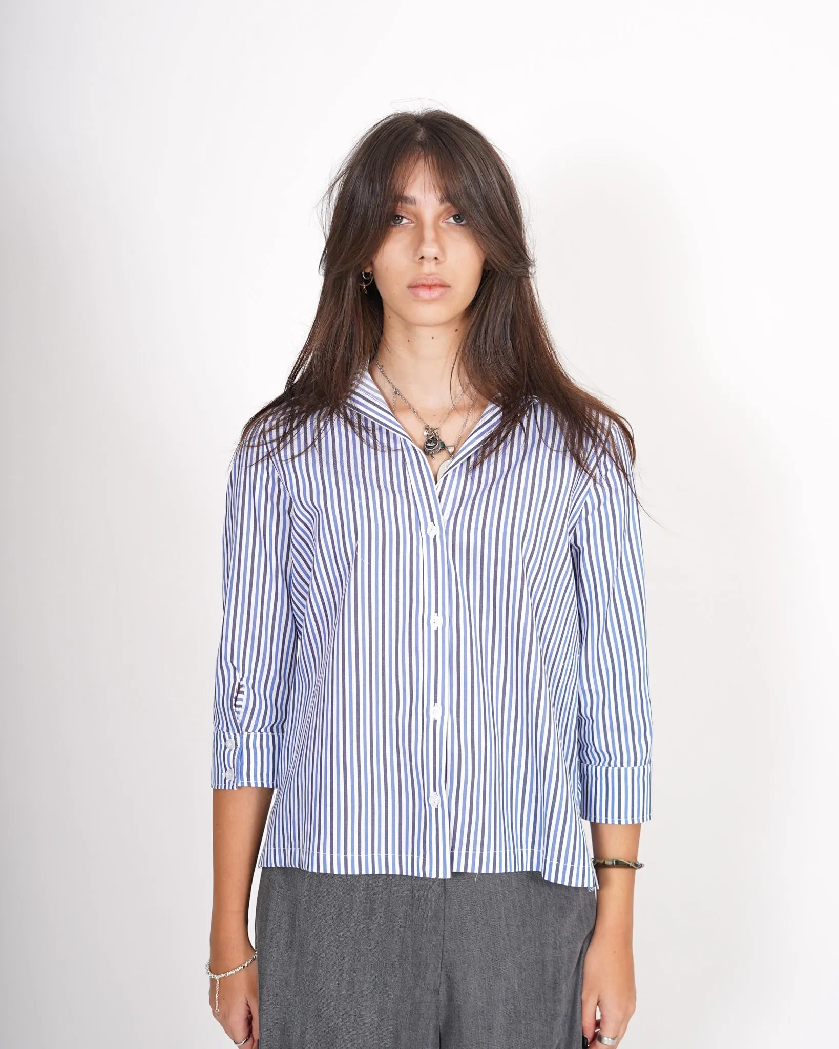 Camicia slim fit scollo a v in cotone rigato - Vorbek sold by Hope Fashion