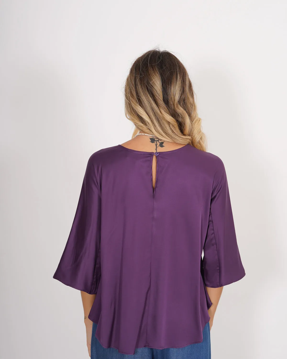 Blusa girocollo a campana in raso - Platano sold by Hope Fashion product image thumbnail 3
