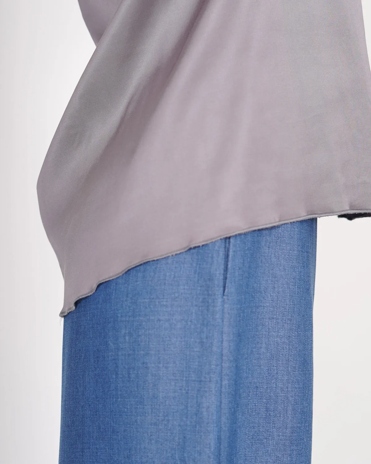 Blusa smanicata scollo a v in raso - Pausini sold by Hope Fashion product image thumbnail 5