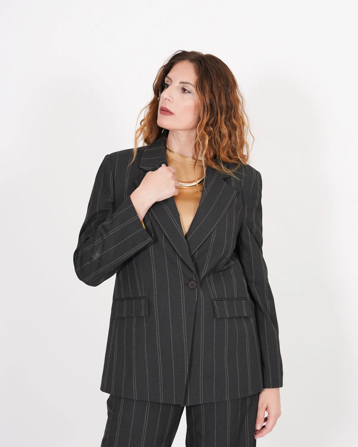 Giacca chiusura asimmetrica in mano lana gessata - Ashton sold by Hope Fashion