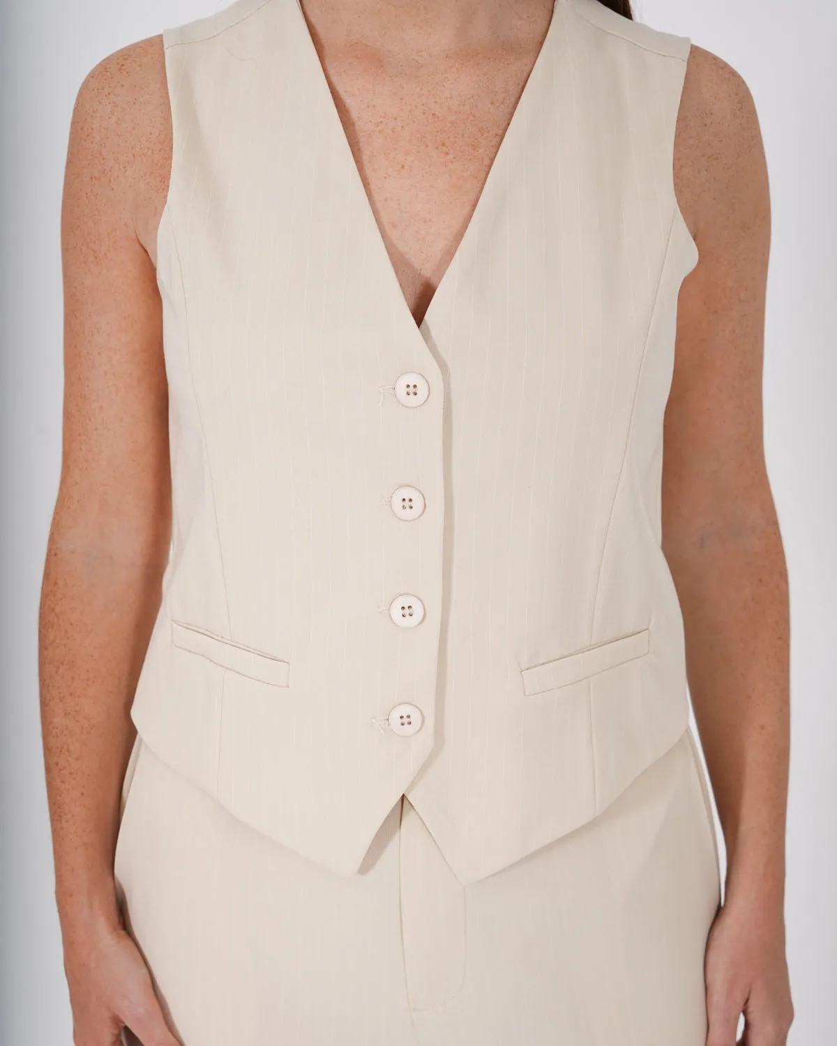 Gilet quattro bottoni con tasche a filo - Lamella sold by Hope Fashion product image thumbnail 5