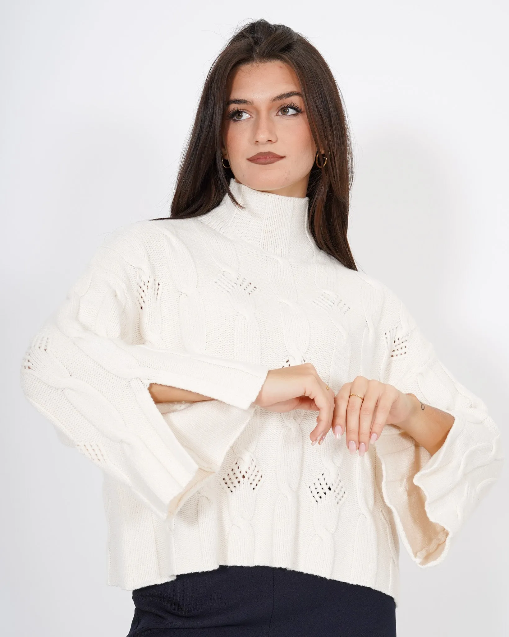 Collo alto con trama a treccia e manica ampia - Siderite sold by Hope Fashion product image thumbnail 5