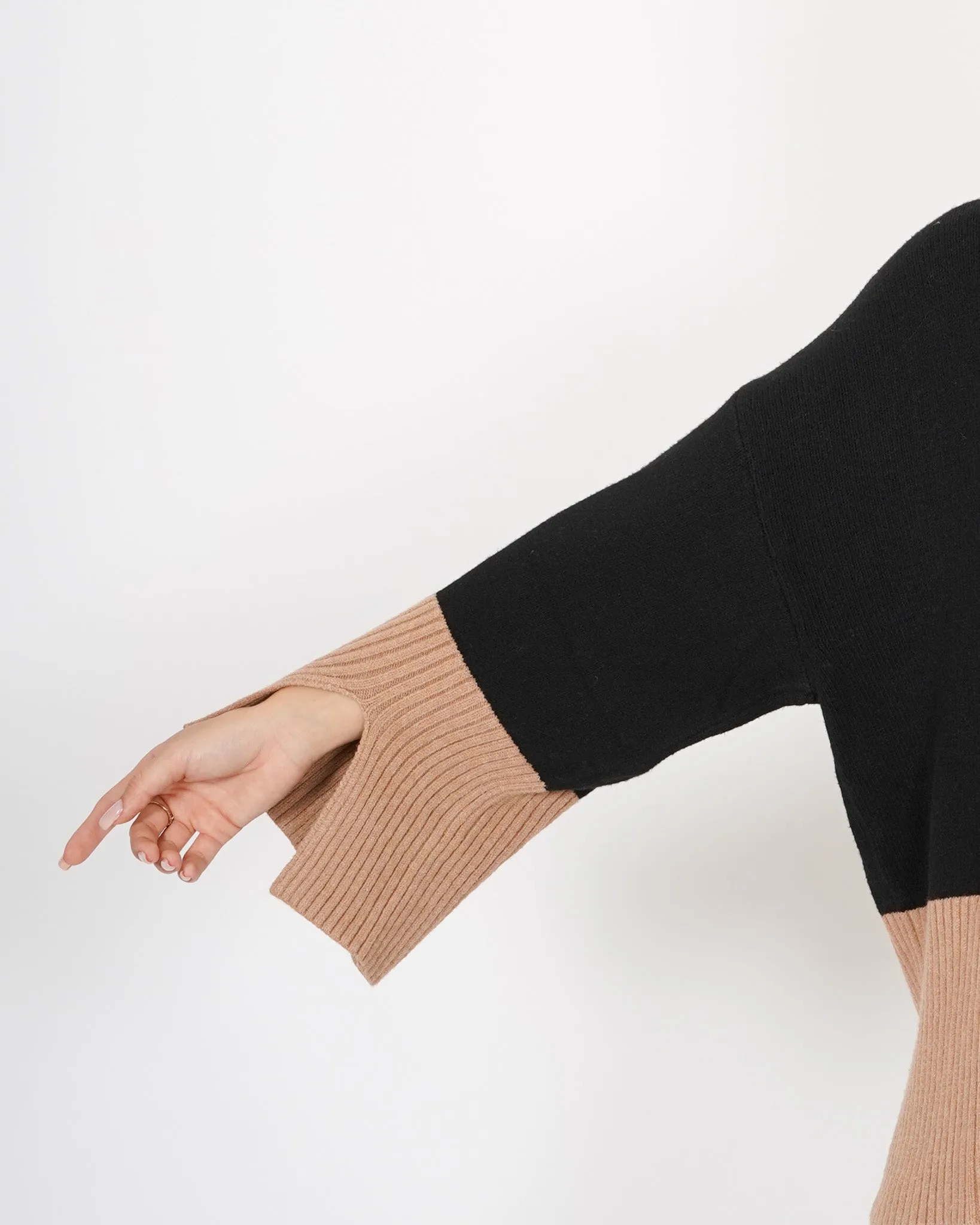 Maglia collo alto bicolor con maniche ampie - Grissino sold by Hope Fashion product image thumbnail 5