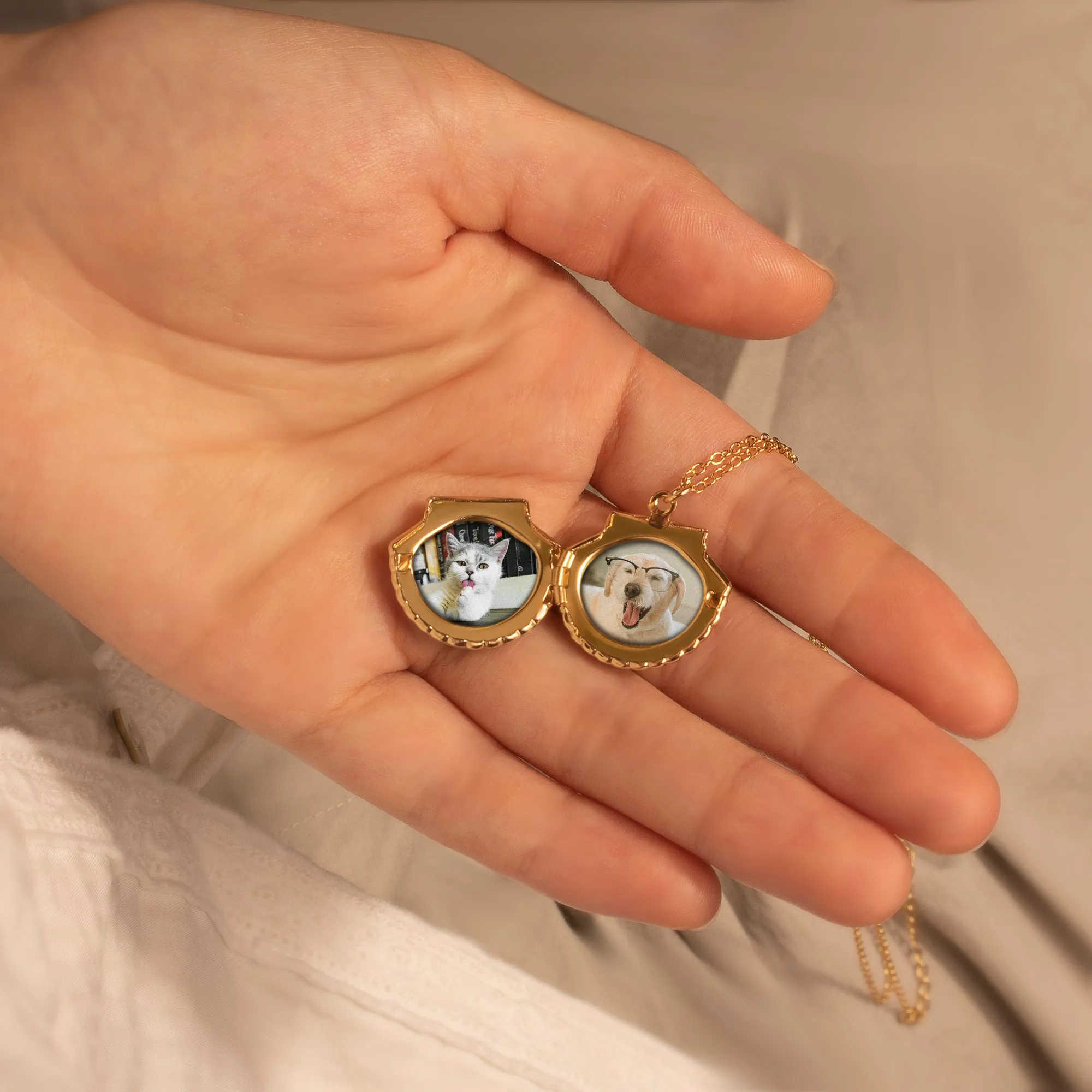 Custom Seashell Pet Photo Locket Necklace sold by Anavia product image thumbnail 3