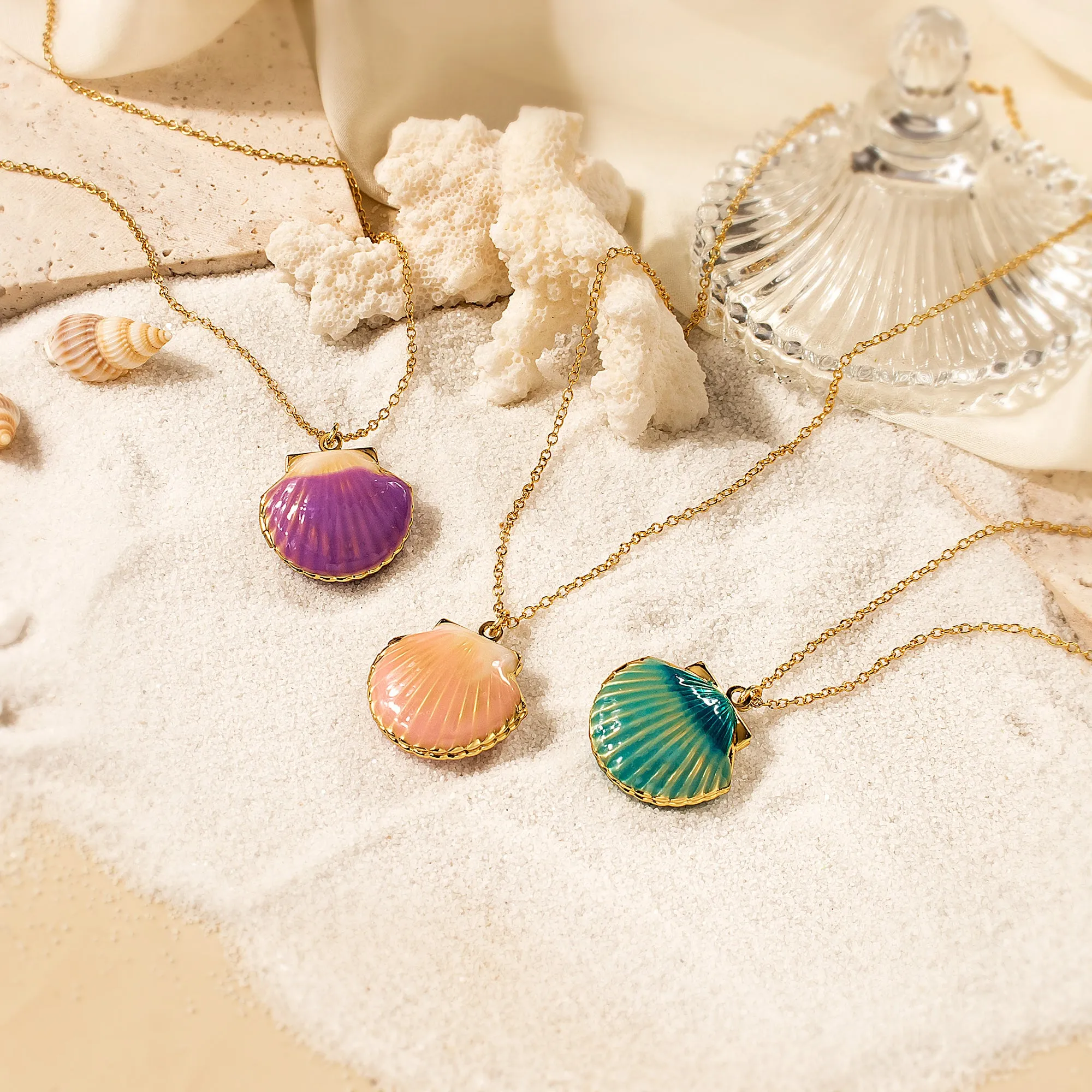 Custom Seashell Pet Photo Locket Necklace sold by Anavia product image thumbnail 5