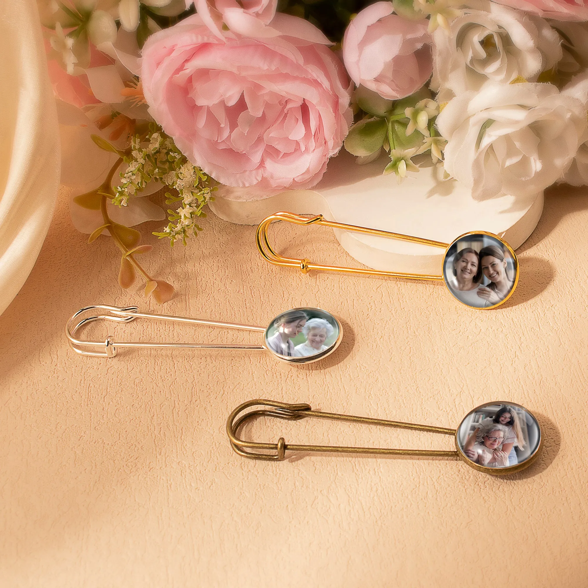 Round Wedding Photo Charm Pin Brooch sold by Anavia product image thumbnail 2