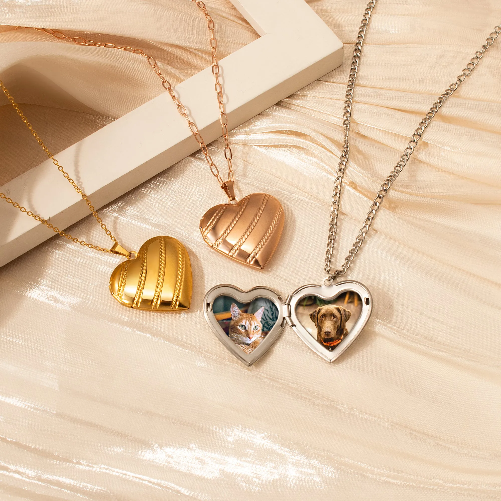 Stripes Heart Photo Locket Necklace sold by Anavia product image thumbnail 2