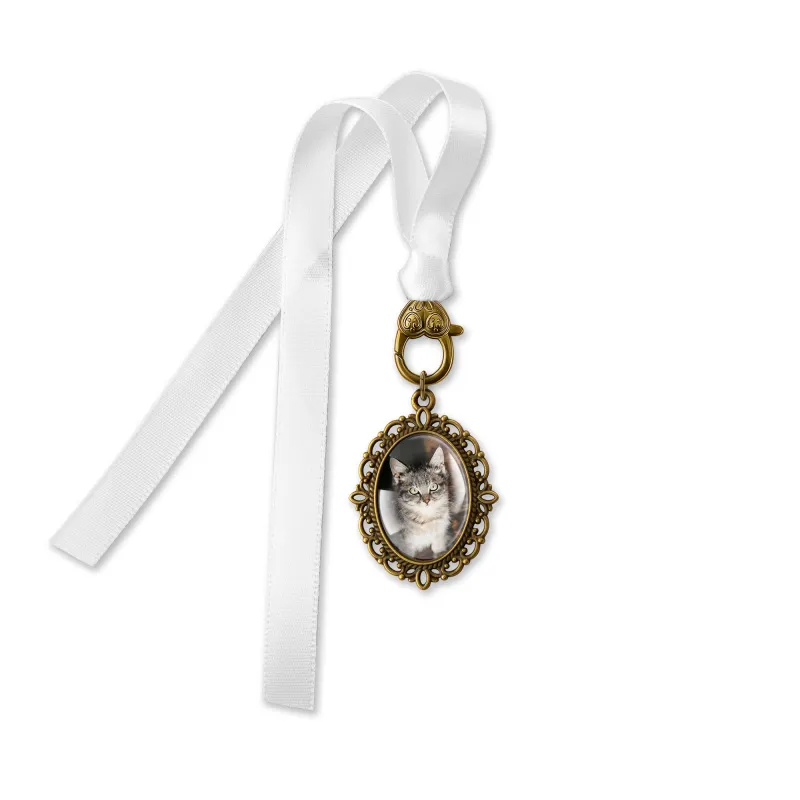 Oval Pet Memorial Resin and Ribbon Brooch made by Anavia