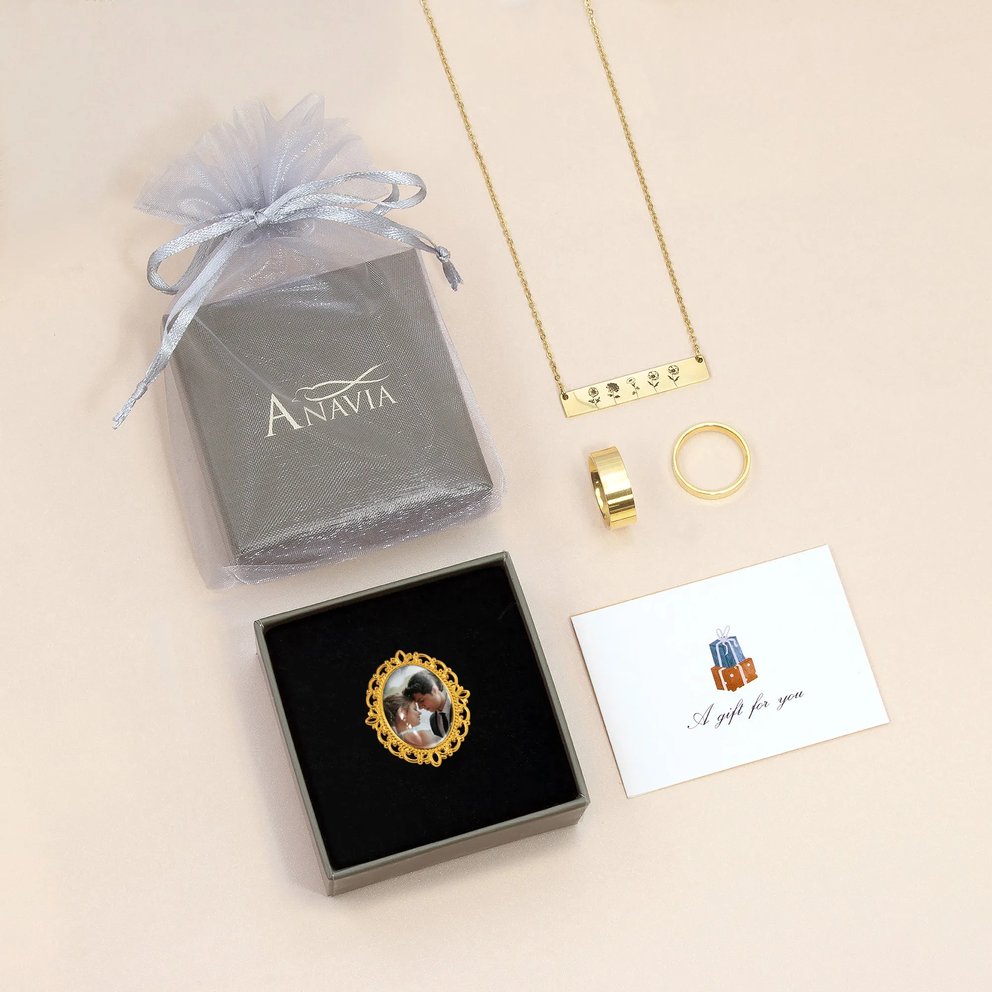 Vintage Oval Resin Pet Photo Brooch sold by Anavia product image thumbnail 5