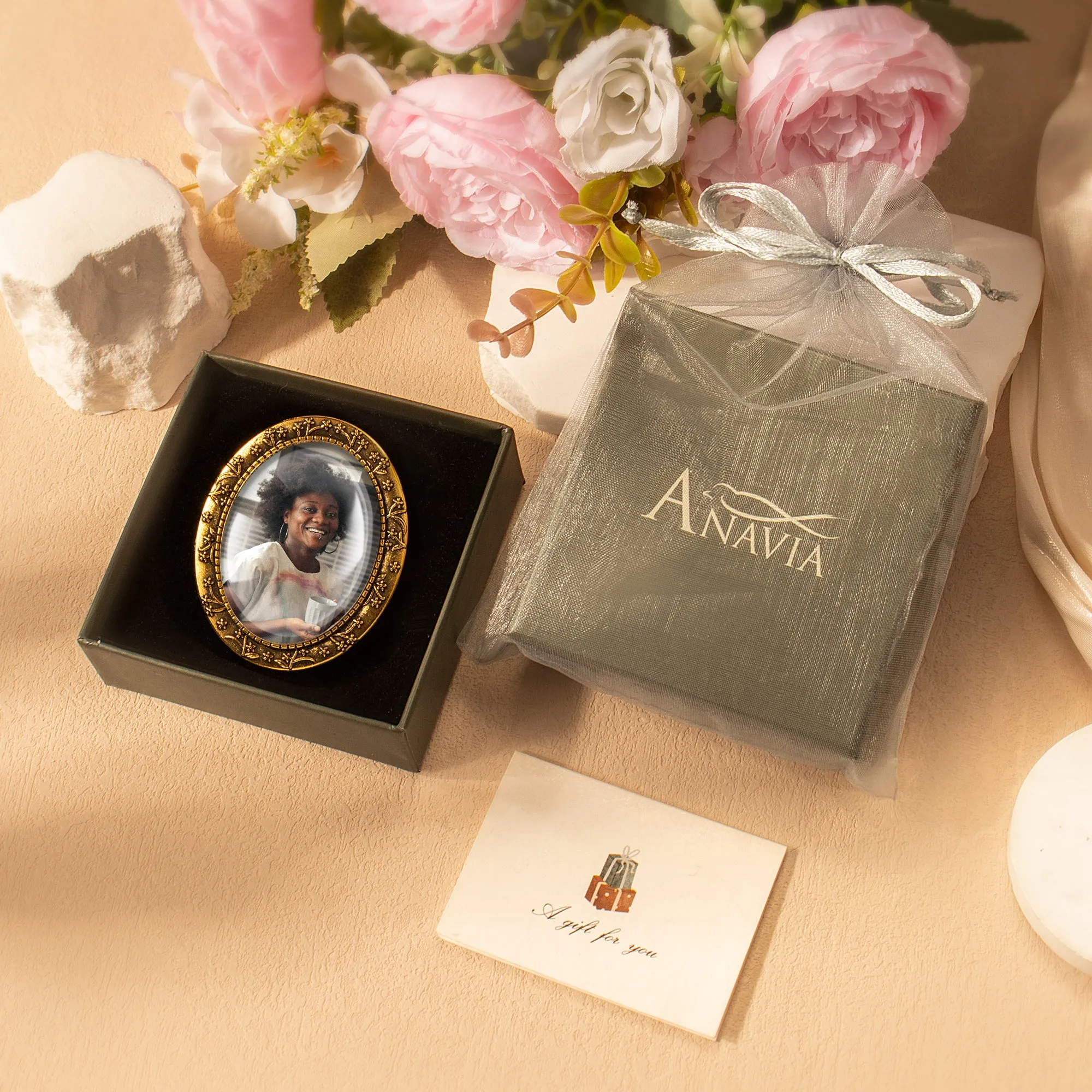 Vintage Oval Floral Pet Memorial Photo Brooch sold by Anavia product image thumbnail 4