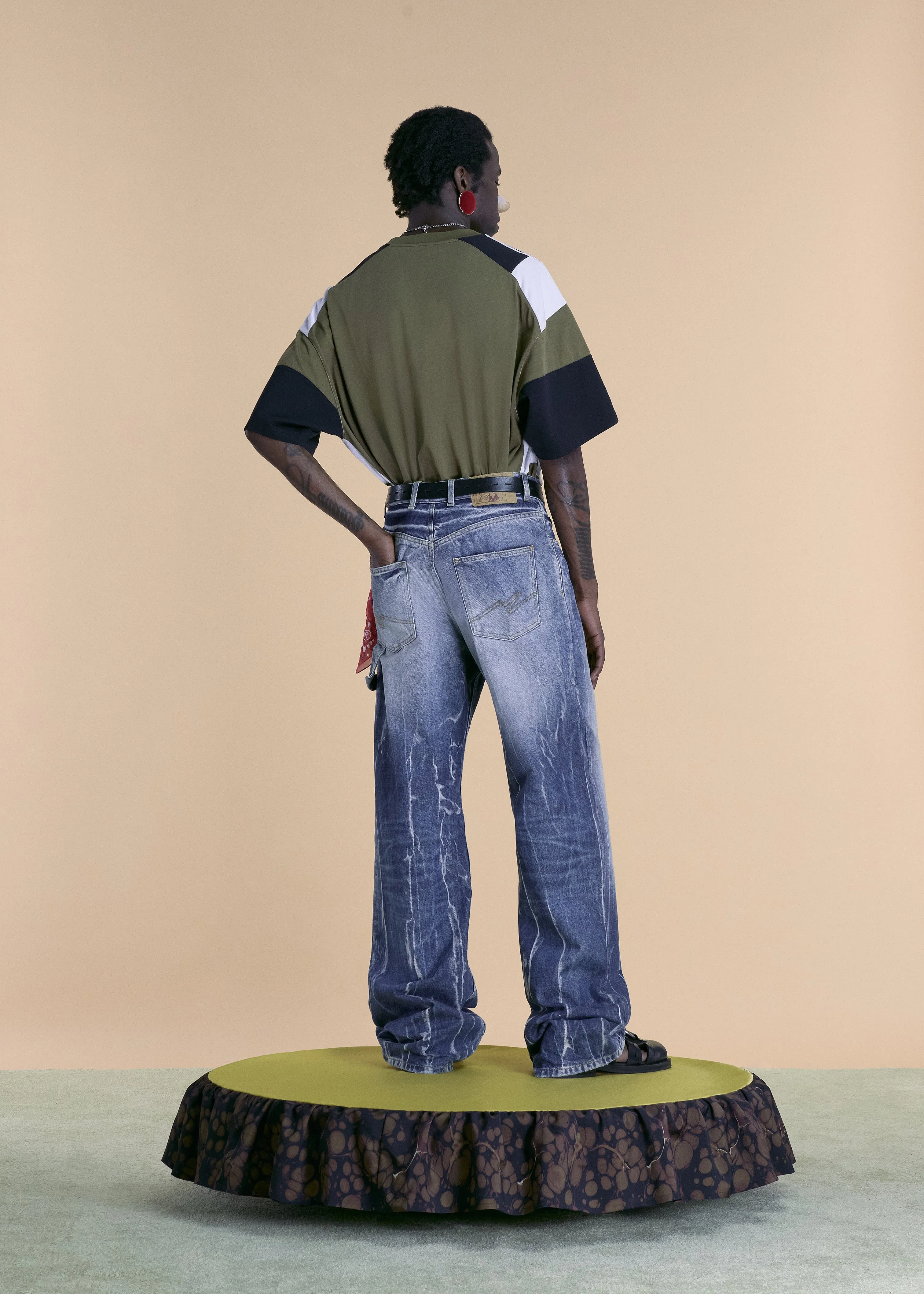 OVERSIZED PANELLED T-SHIRT in GREEN sold by Martine Rose product image thumbnail 4