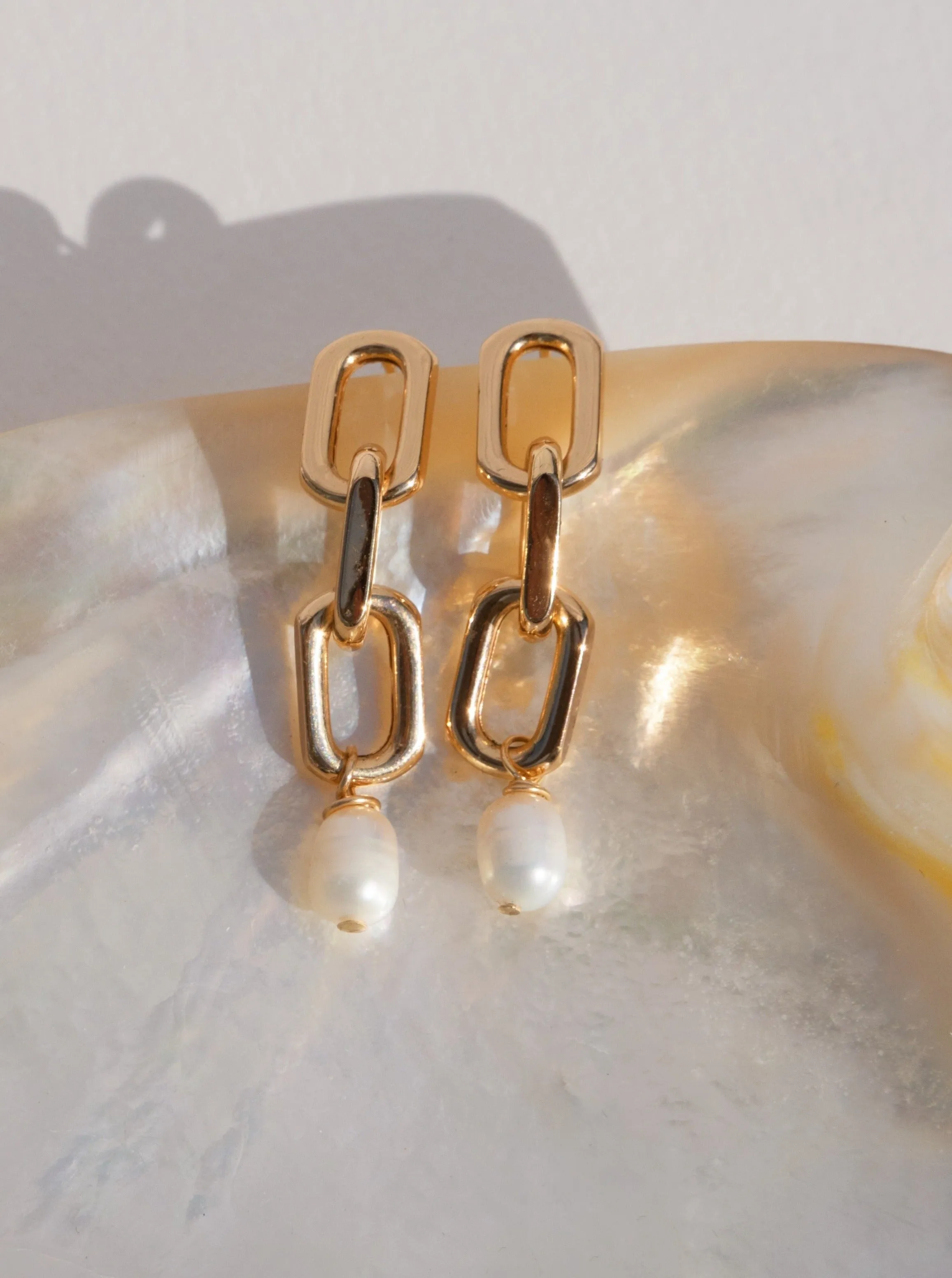 Monroe Tear Drop Pearl sold by Adorn Pili product image thumbnail 3