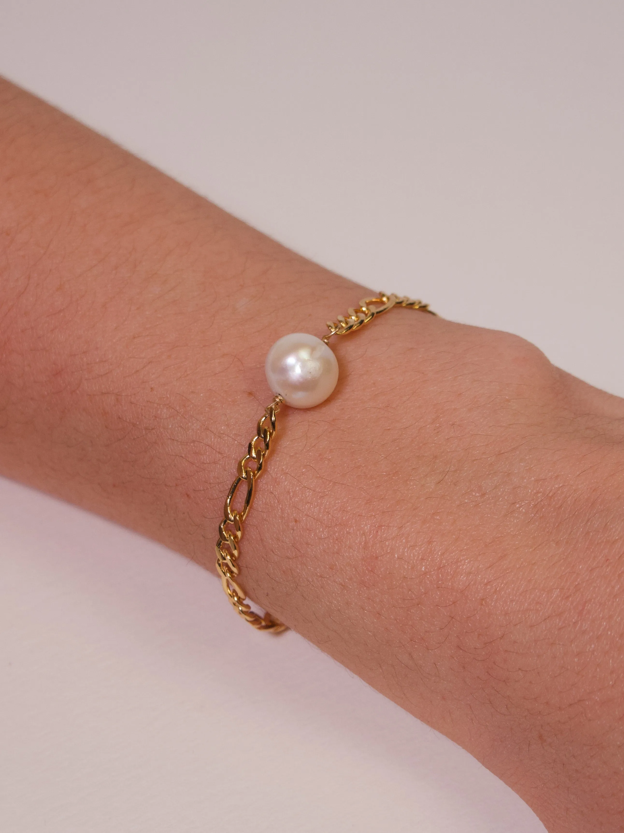 Solo Pearl Bracelet sold by Adorn Pili product image thumbnail 2