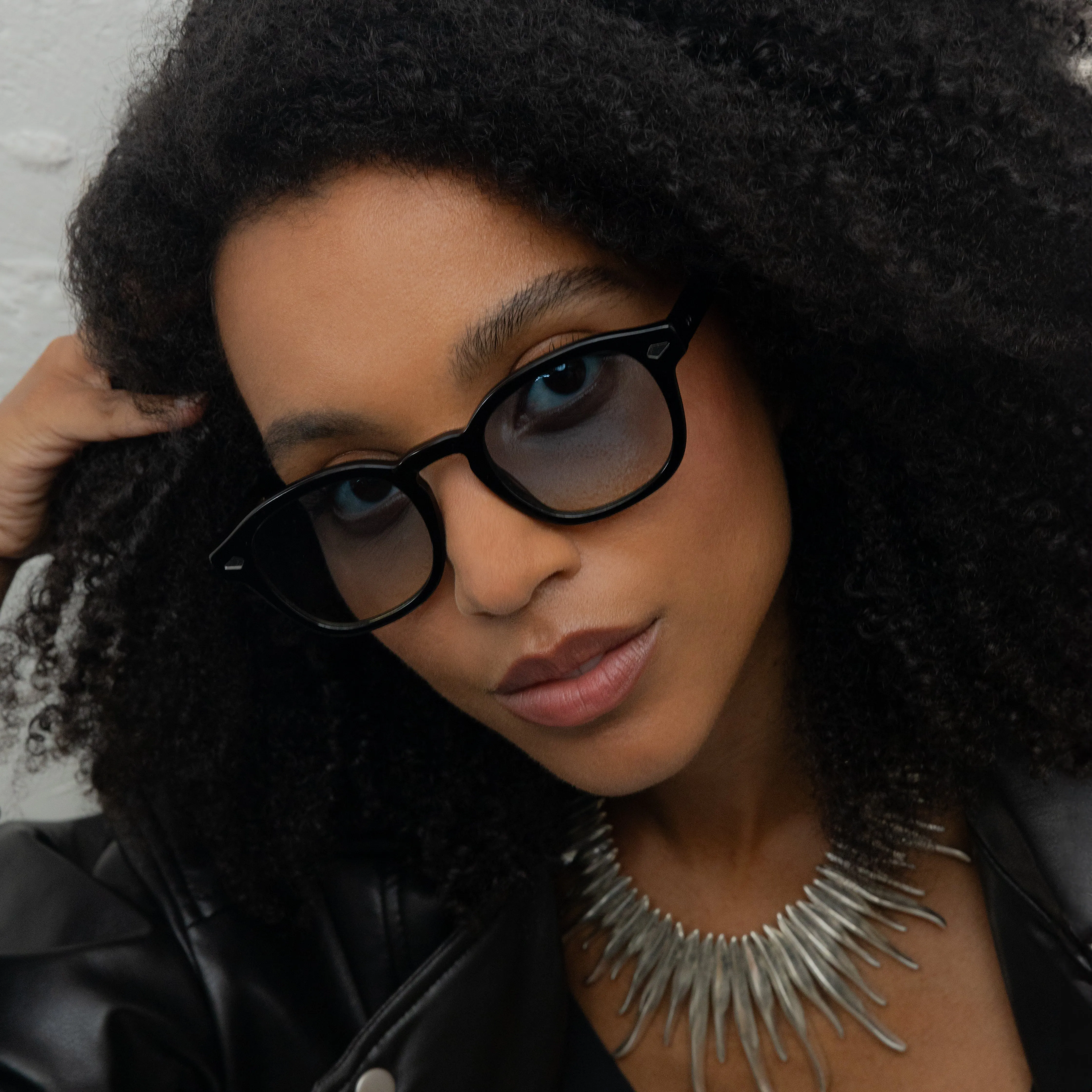 Schmidt Black - Sunglasses sold by Le Petit Lunetier product image thumbnail 5